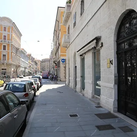 Porto Vecchio - Stazione Nocleg ze śniadaniem Triest