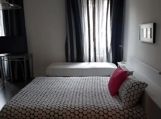 Porto Vecchio - Stazione Couette-café Trieste